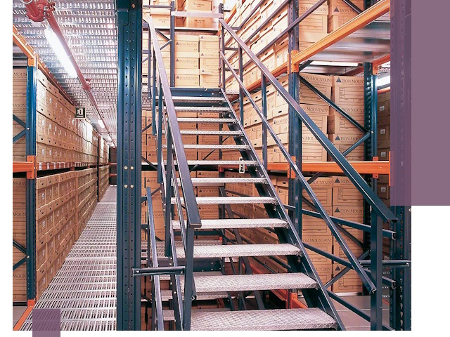 Лестницы складские прочные и безопасные под ключ в Ярославле