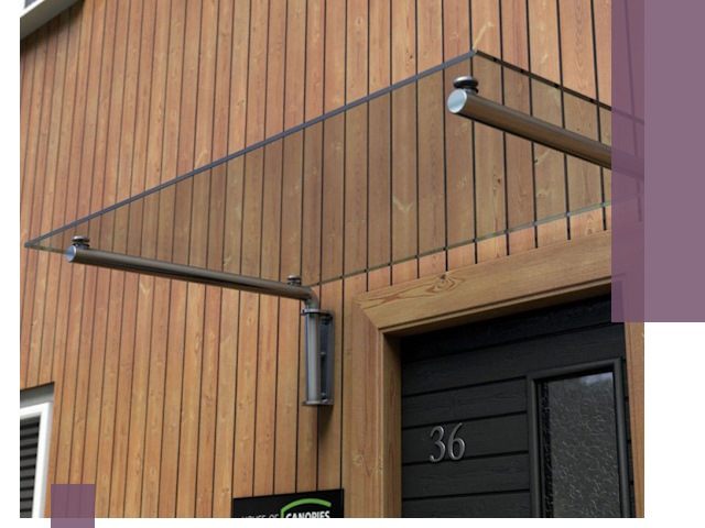 Стеклянные козырьки на входы и фасады в Ярославле