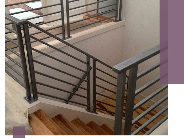 Изготовление поручней из металла и дерева в Ярославле